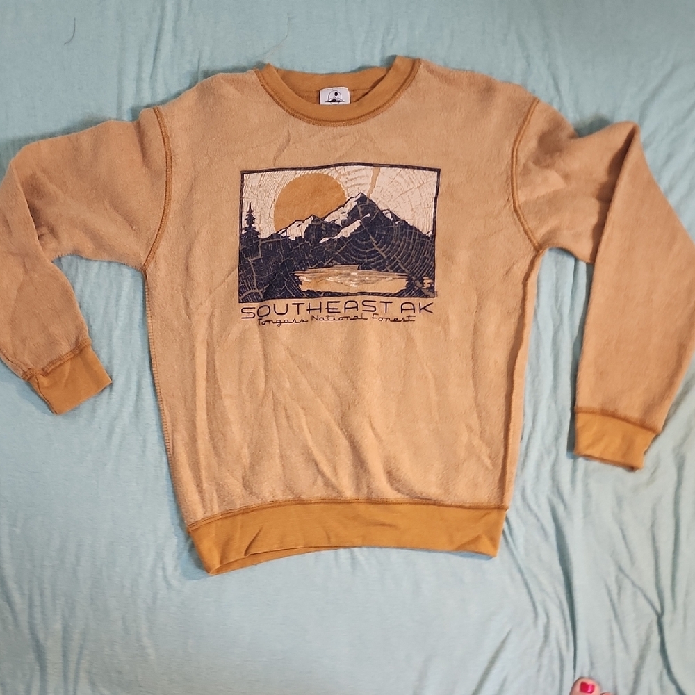 Men's Tan Sweater